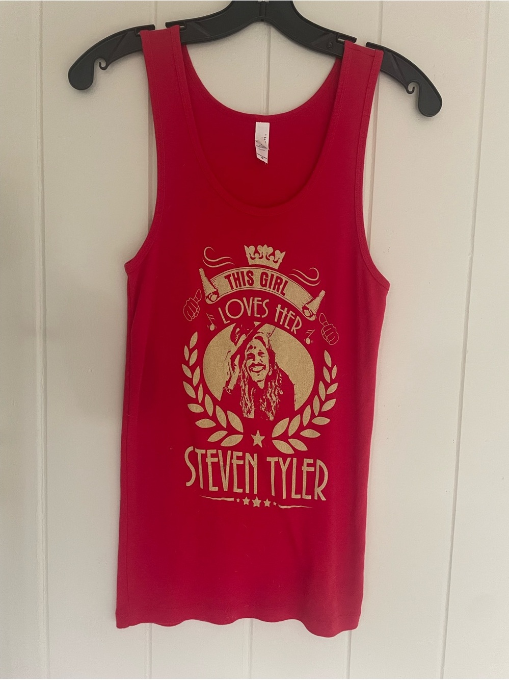 RARE* Red 'This Girl Loves Her Steven Tyler' Graphic Tank